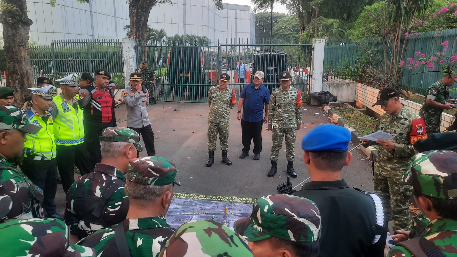 Jelang Kehadiran Presiden RI, TNI-Polri Gelar Apel Kesiapan Pengamanan HUT ke-28 Partai Amanat Nasional (PAN) Tahun 2026 di JICC