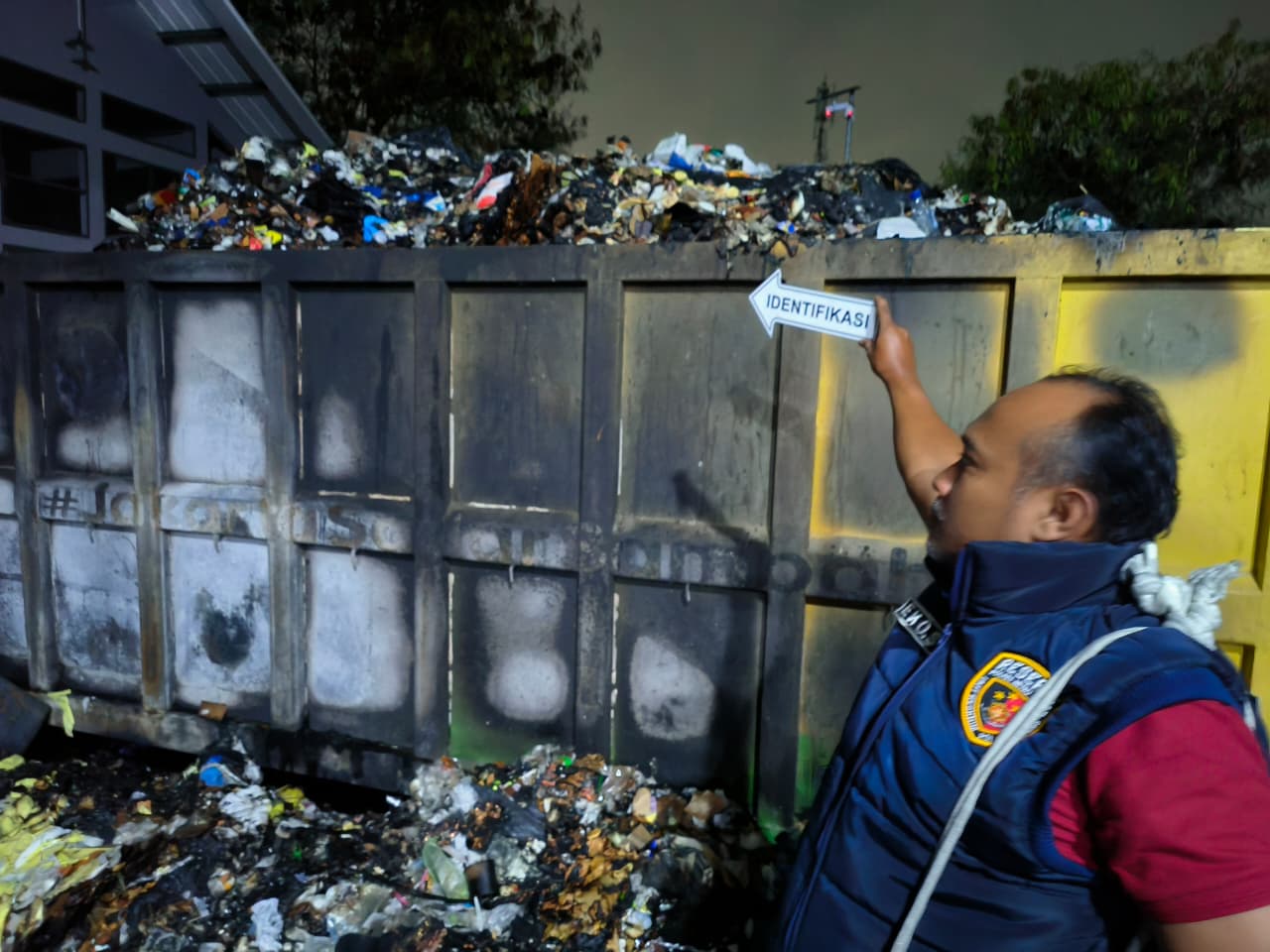 Rumah Kompos PT JIEP di Kawasan Industri Pulogadung Terbakar, Api Berhasil Dipadamkan