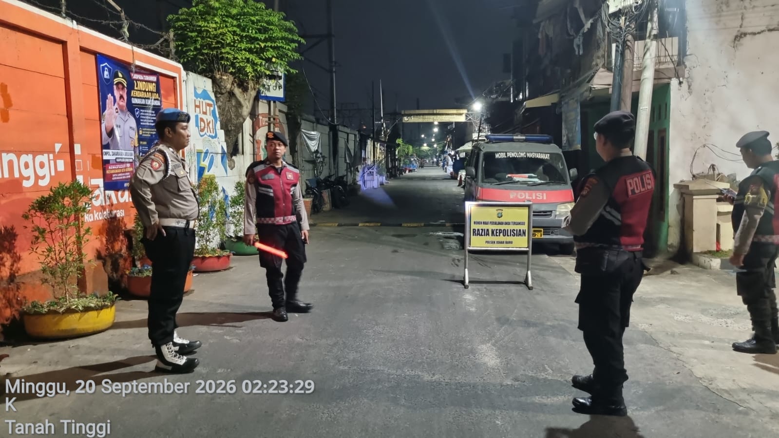Dini Hari Jadi Sasaran, Polsek Johar Baru Gelar Razia Stasioner Cegah Kejahatan Jalanan