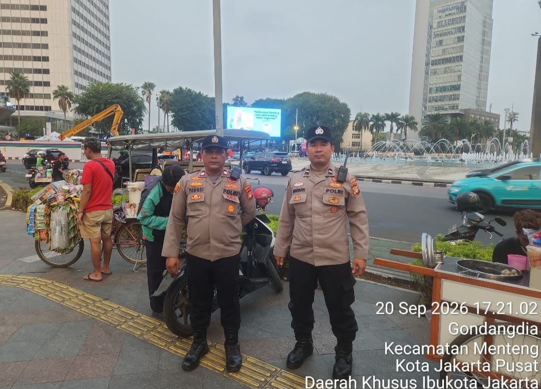 Patroli Sore di Kawasan Mh Thamrin, Polisi Soroti Keamanan Ponsel dan Barang Bawaan