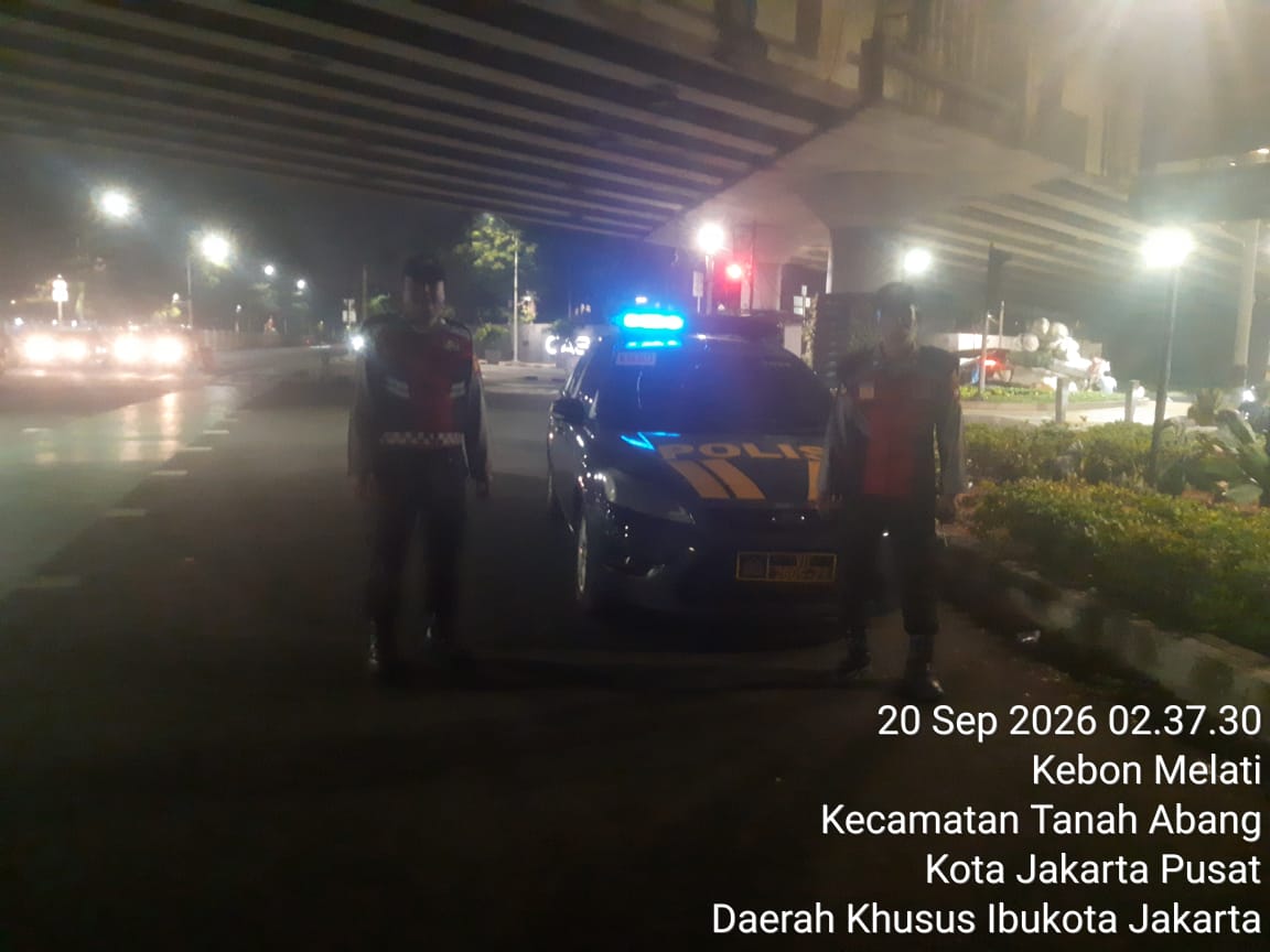 Patko 1052 Polsek Metro Tanah Abang Perkuat Pengamanan Dini Hari, Antisipasi Kejahatan Jalanan dan Tawuran di Karet Bivak