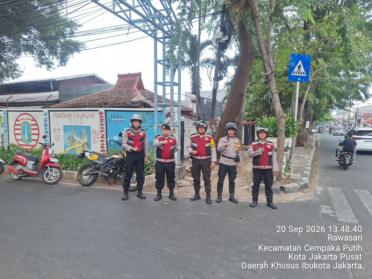 Patroli Siang Keliling Johar Baru, Polisi Ingatkan Remaja Hindari Gesekan dan Tawuran