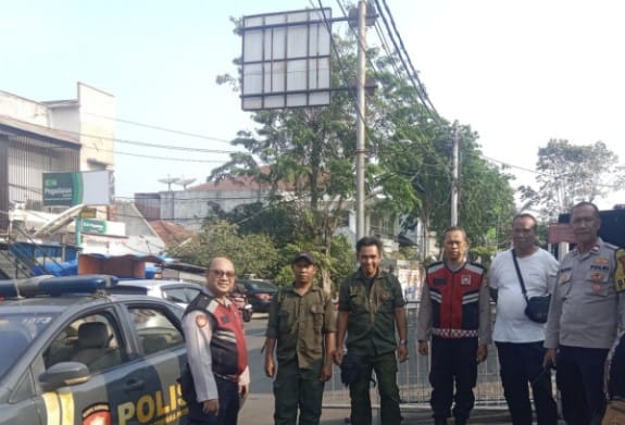 Patroli Siang hingga Sore, Polsek Cempaka Putih Perkuat Pengamanan di Titik Aktivitas Warga