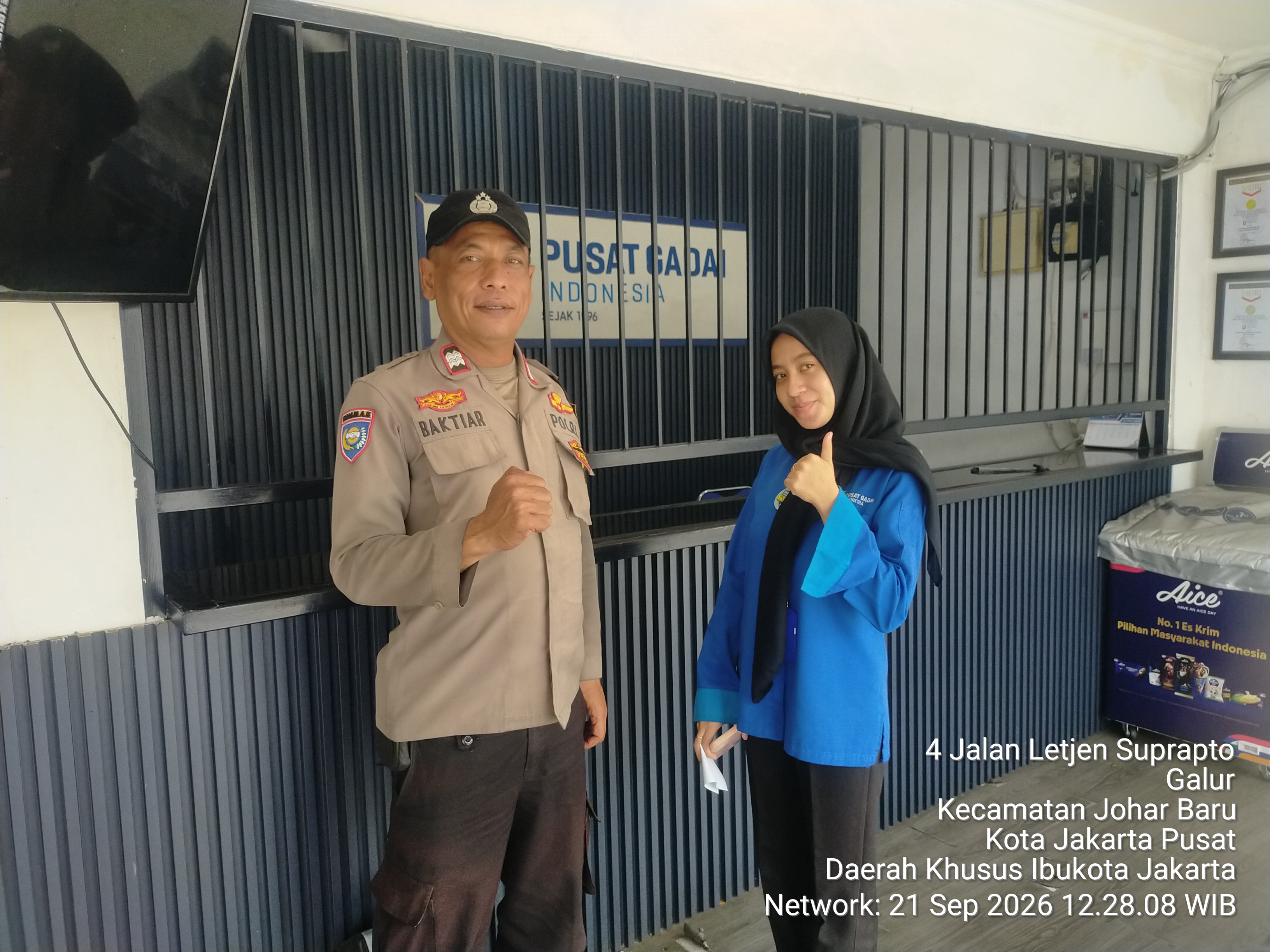 Deteksi Dini Gangguan Kamtibmas, Polsek Johar Baru Ingatkan Karyawati Pusat Gadai Tetap Waspada