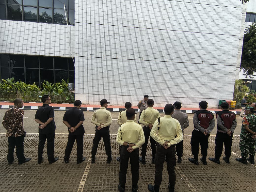 Polres Metro Jakarta Pusat Gelar Apel Pelayanan Amankan Aksi Unjuk Rasa di Kemenag RI