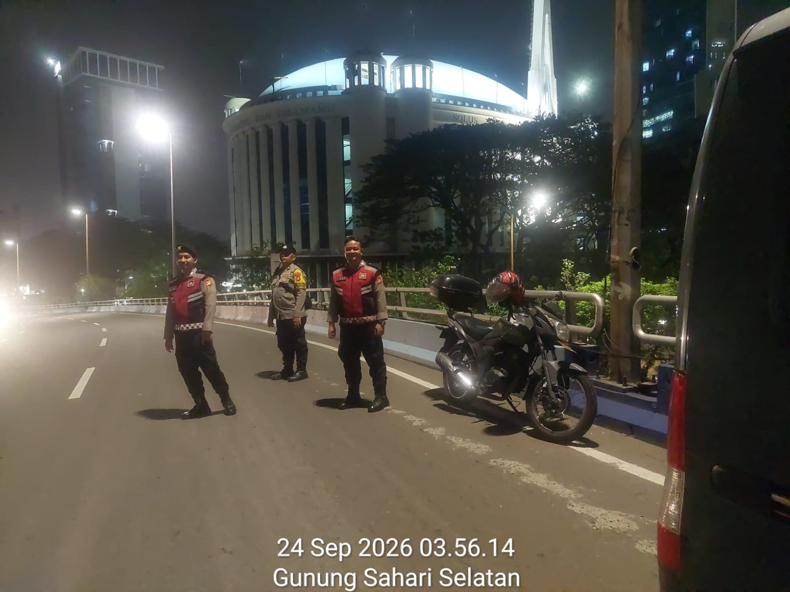 Cegah Kejahatan Jalanan, Polsek Kemayoran Hadir Melalui Patroli dan Strong Point