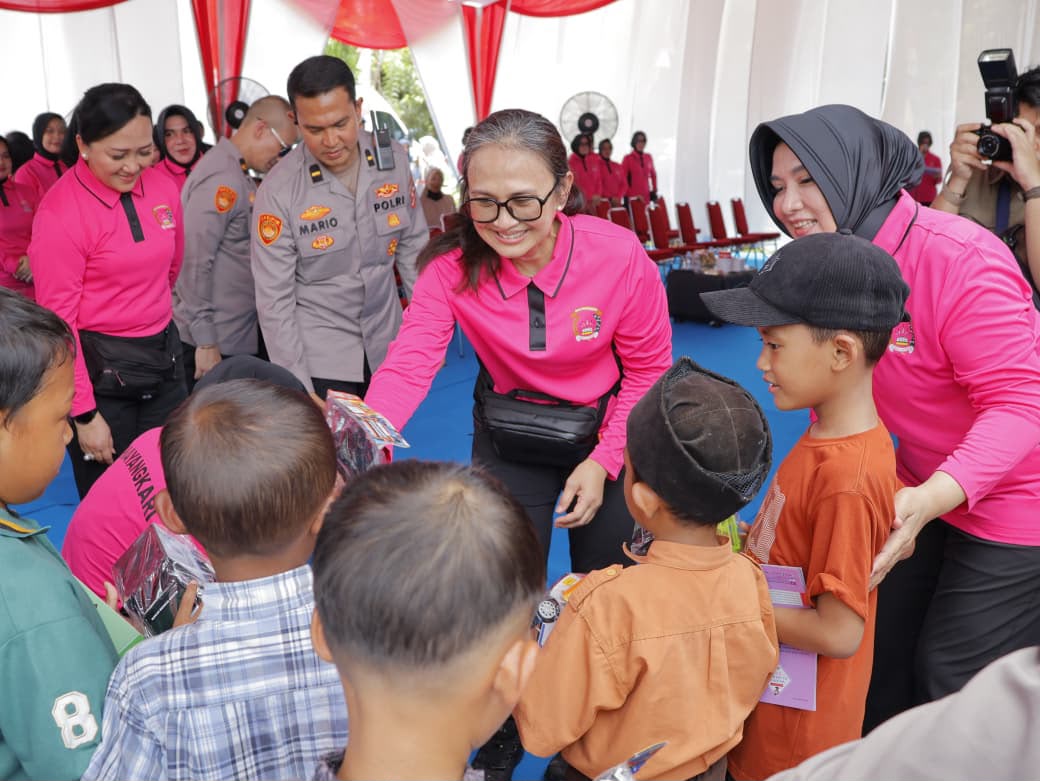 Bhayangkari Turunkan 74 Nakes dalam Bakkes di Aceh Tamiang, Sediakan Cek Lab hingga Operasi Katarak Gratis