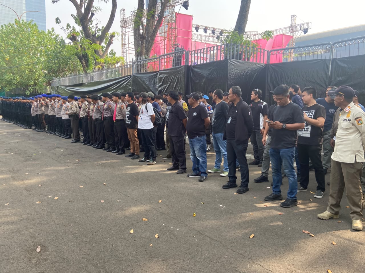 249 Personel Kawal Hari Pertama Pesta Pora 2026 di JI-Expo Kemayoran