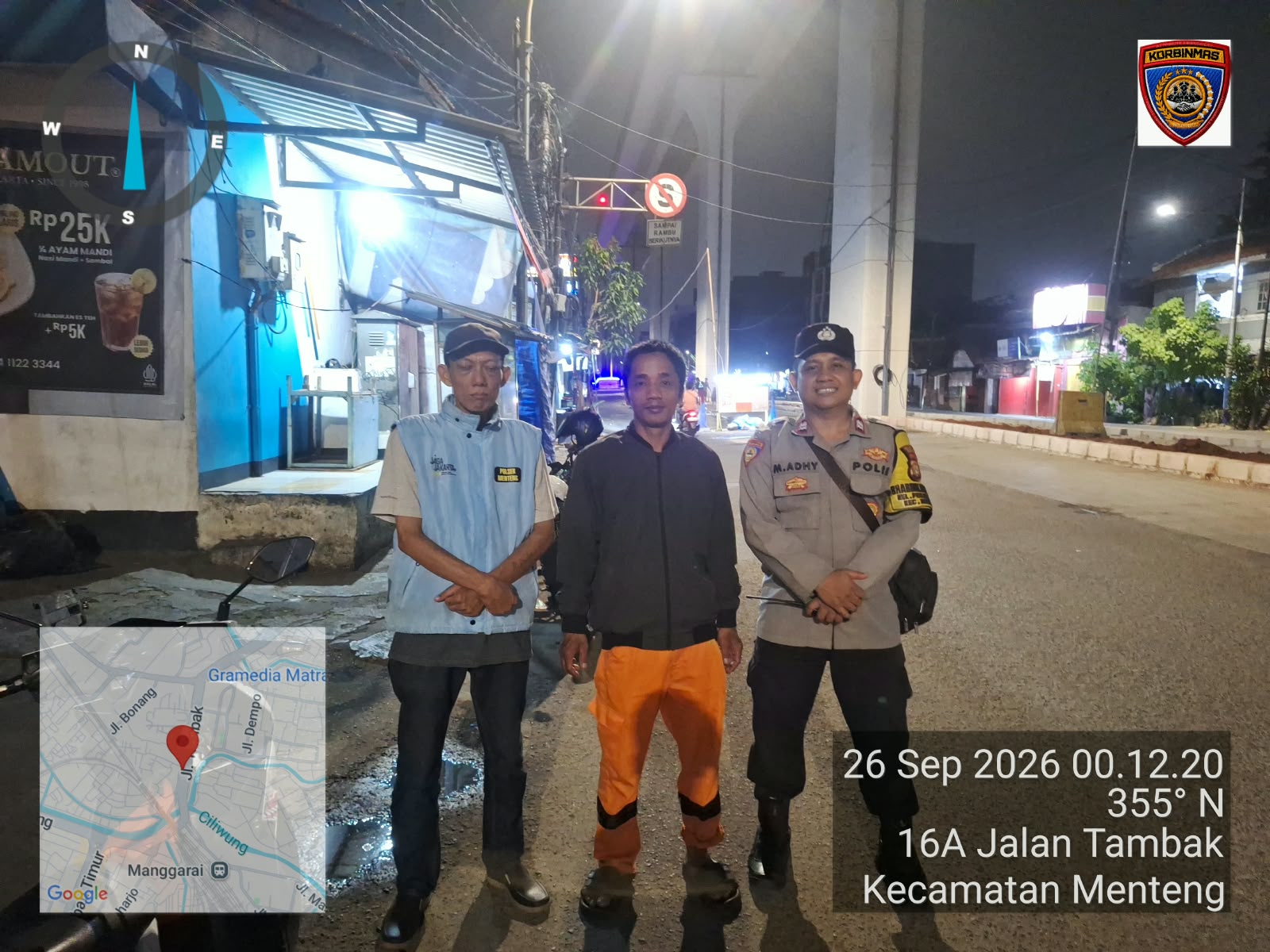 Bhabinkamtibmas Ajak Warga Jalan Tambak Ujung Tak Terpancing Keributan