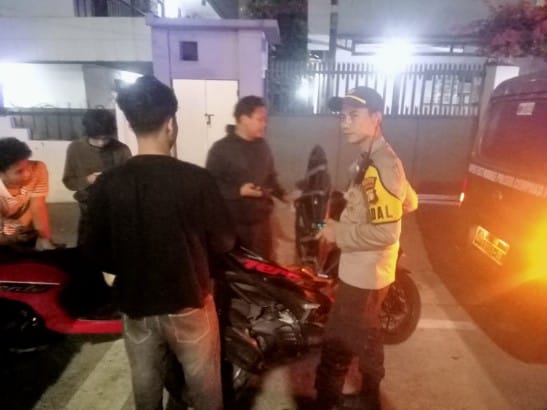 Ciptakan Rasa Aman, Polsek Cempaka Putih Intensifkan Razia Stasioner dan Patroli Malam