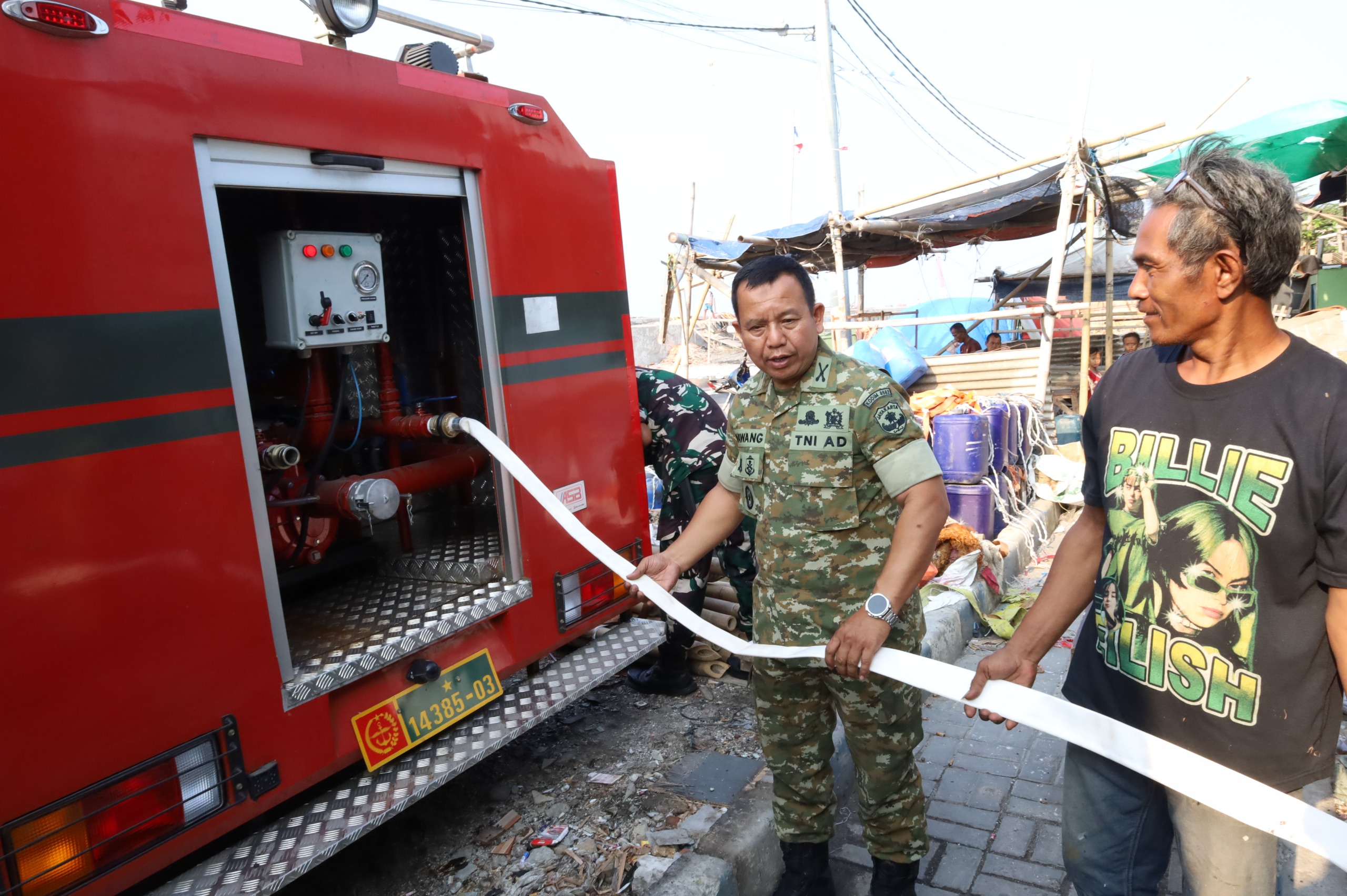 Koramil 05/Cilincing Salurkan Air Bersih untuk Warga Kalibaru, Rangkaian Bakti TNI AD HUT ke-81