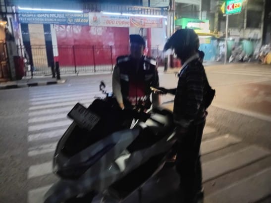 Cegah Kejahatan Jalanan, Polsek Cempaka Putih Intensifkan Razia Stasioner