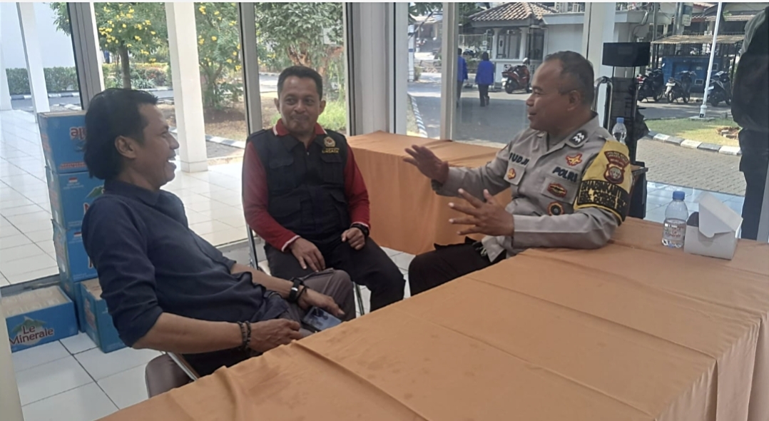 Cooling System, Bhabinkamtibmas Pondok Kelapa Ajak Warga Cegah Tawuran dan Waspadai Hoaks