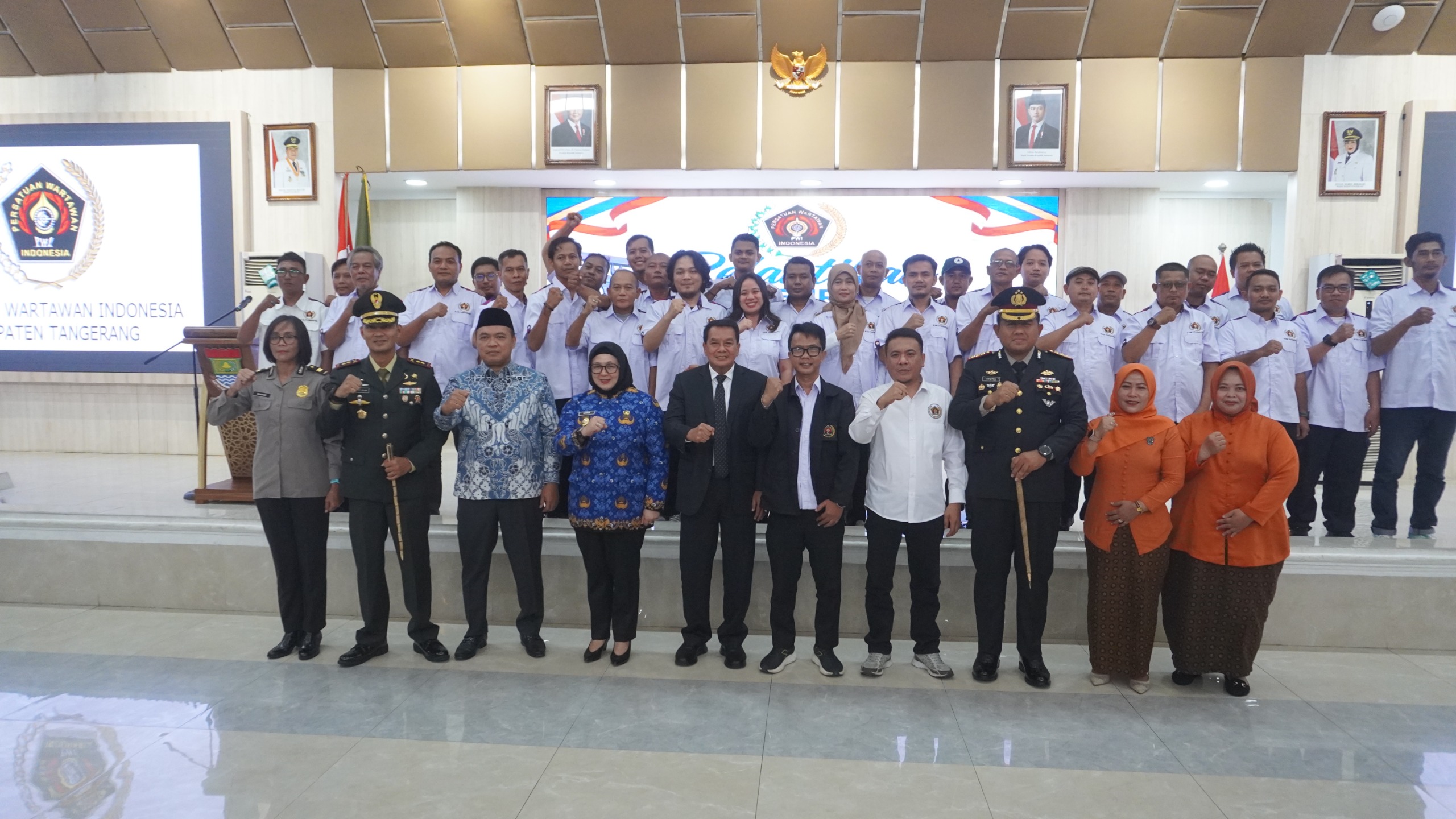 Dandim 0510/Tigaraksa Hadiri Pelantikan Pengurus PWI Kabupaten Tangerang Masa Bakti 2026–2029