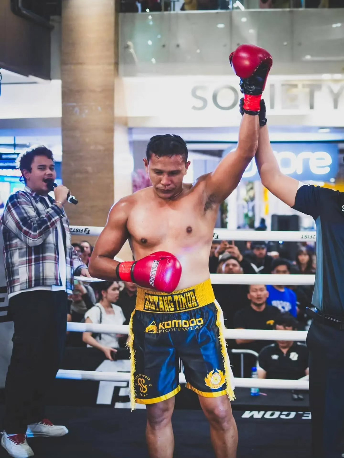 Prajurit Yonif 411 Kostrad Juara 1 Tinju Open F2F di Yogyakarta