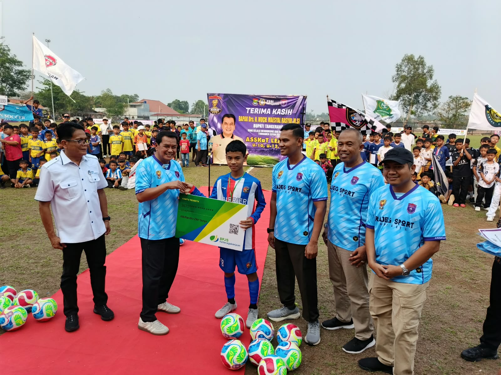 DANDIM 0510/TIGARAKSA HADIR DALAM PEMBUKAAN ASSKAT LEAGUE U-10, U-12 DAN U-14 DI STADION MINI TIGARAKSA
