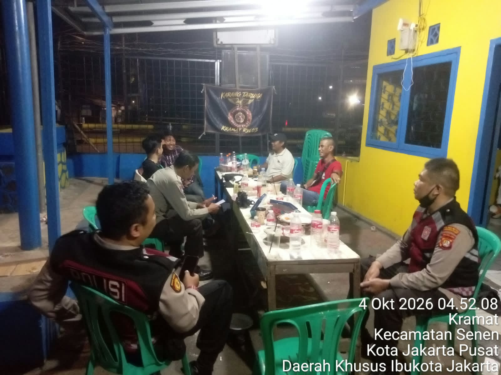 Polsek Senen dan Karang Taruna Bersinergi Antisipasi Tawuran Dini Hari
