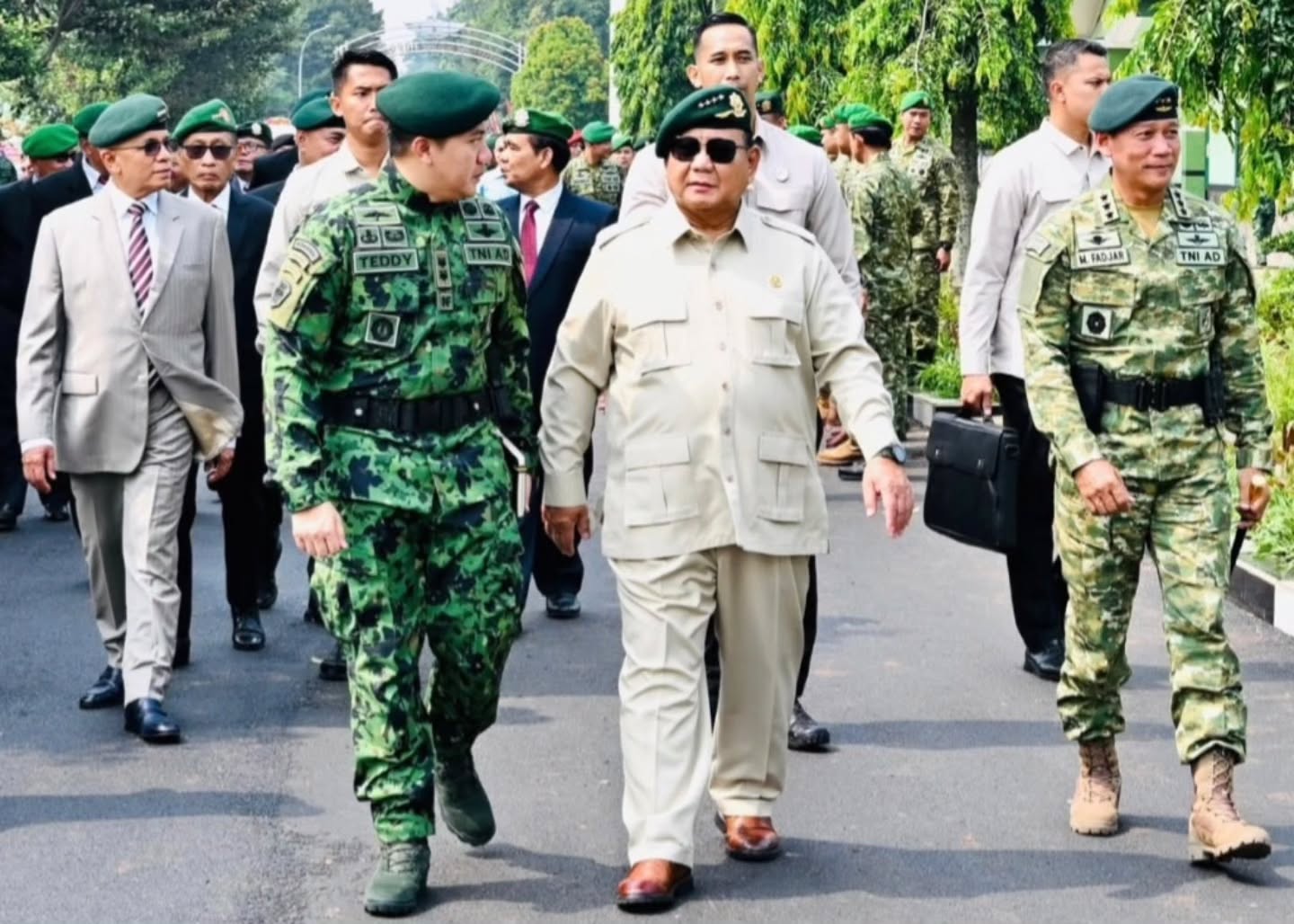 Presiden Prabowo Hadiri Sertijab Danyonif 328/Dirgahayu, Napak Tilas Pengabdian di Satuan Lintas Udara