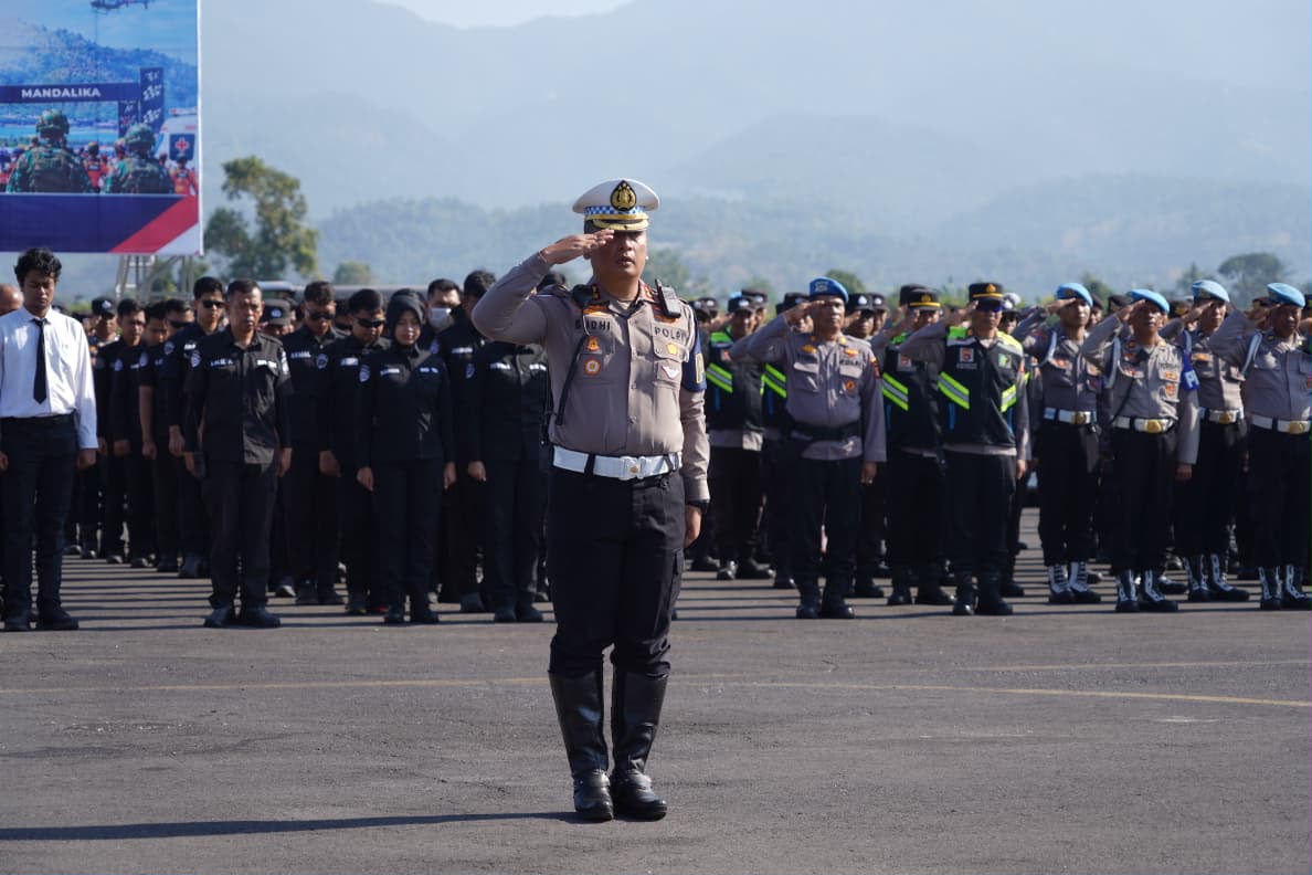 2.678 Personel Dikerahkan, Kapolda NTB Pimpin Apel Ops Mandalika Rinjani 2026 Amankan MotoGP
