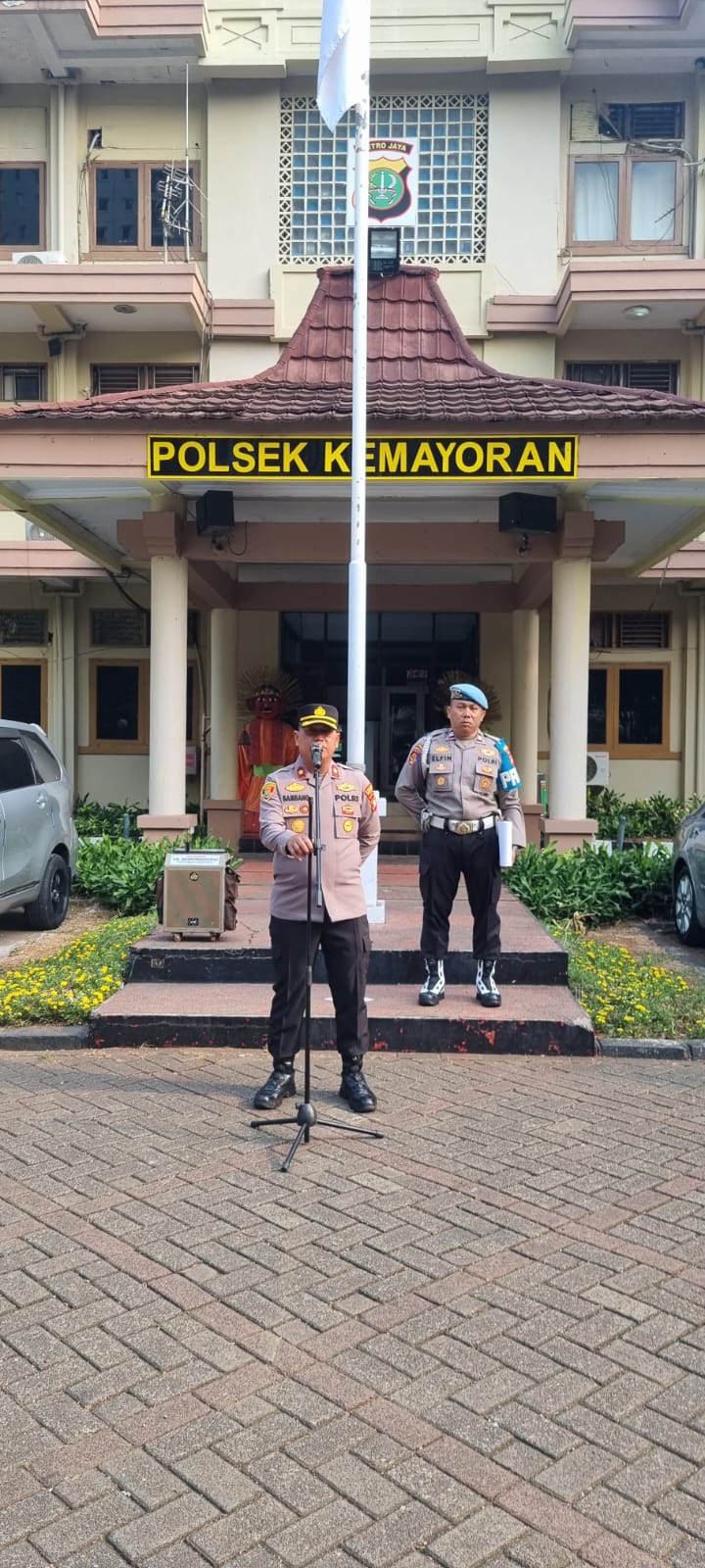 Kapolsek Kemayoran Tekankan Polri Bersama Rakyat, Layani Masyarakat dengan Hati dan Ketulusan