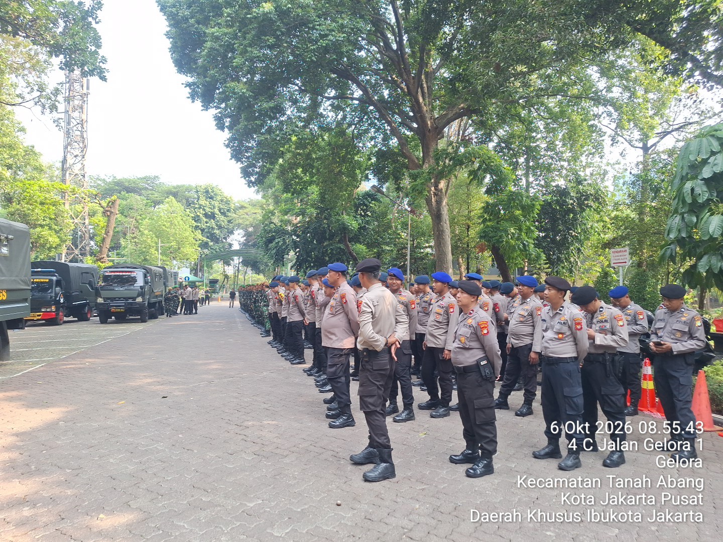 Kapolsek Johar Baru Pimpin Apel Pelayanan Aksi Unras di Kementerian LH