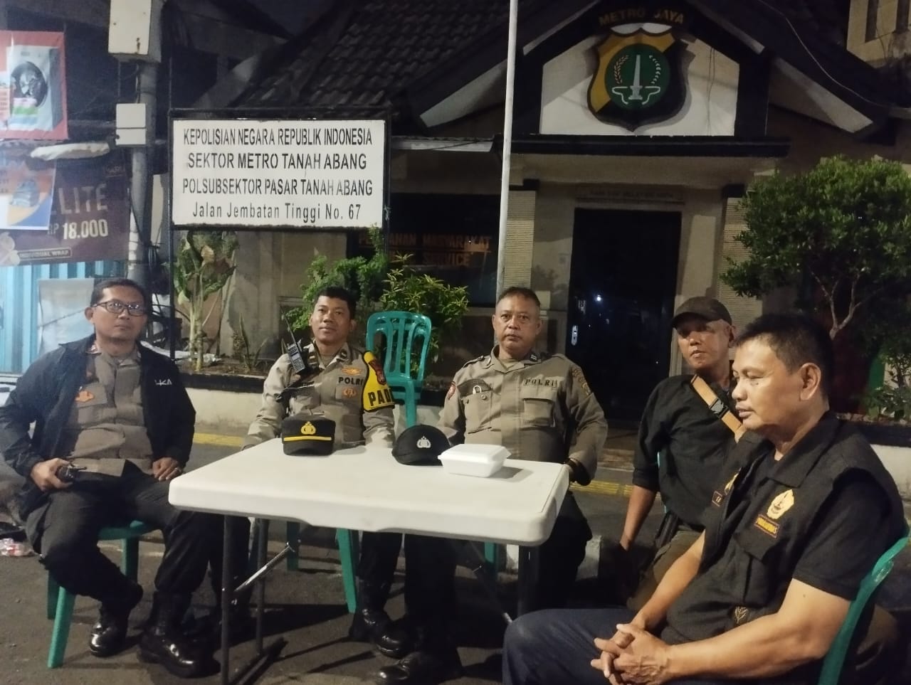 Patroli Ops Cipta Kondisi Polsek Metro Tanah Abang Sasar Wilayah Rawan Tawuran dan Gangguan Kamtibmas
