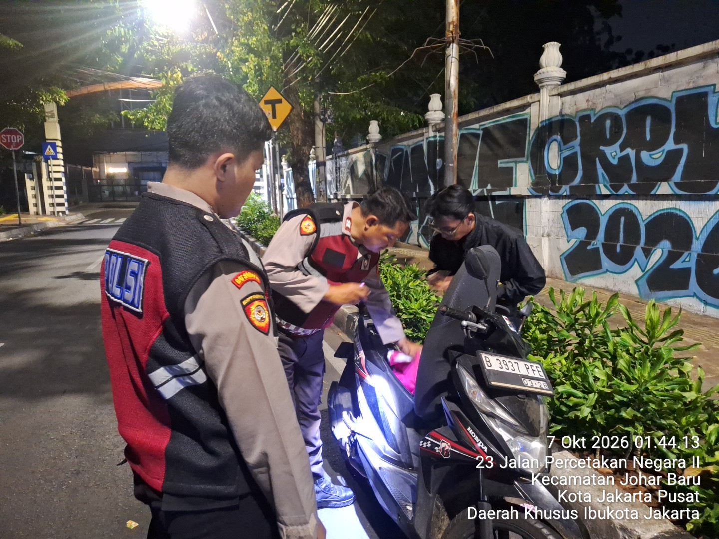 Antisipasi Kejahatan Jalanan, Polsek Johar Baru Gelar Operasi Cipkon Dini Hari