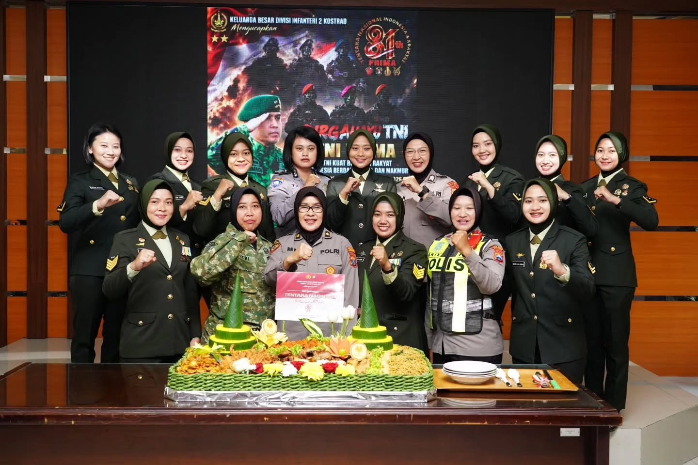 HUT Ke-81 TNI di Divif 2 Kostrad, Sederhana dalam Perayaan, Hangat dalam Kebersamaan