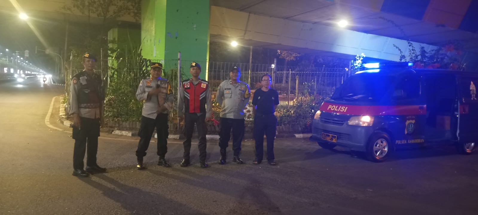 Polri Hadir Jelang Pagi, Strong Point Polsek Kemayoran Antisipasi Kejahatan Jalanan
