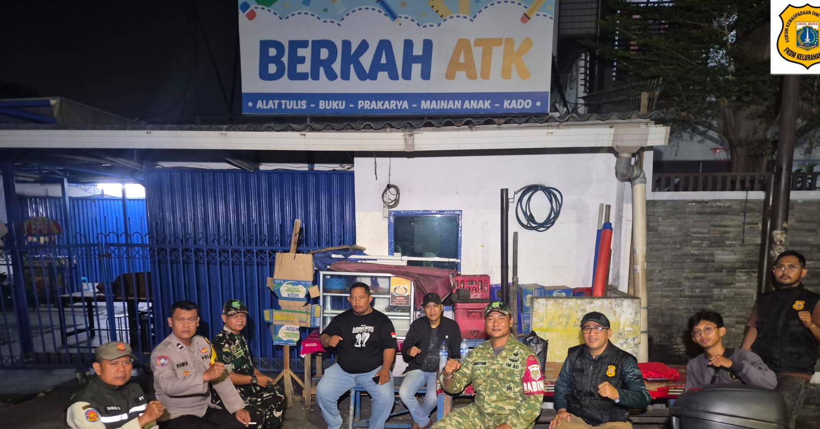 Patroli Siskamling Koramil 04/Pulogadung Perkuat Kamtibmas Wilayah