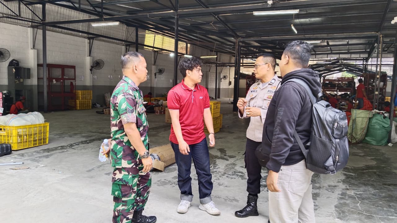 Jaga Kamtibmas, Bhabinkamtibmas dan Babinsa Perkuat Patroli Dialogis