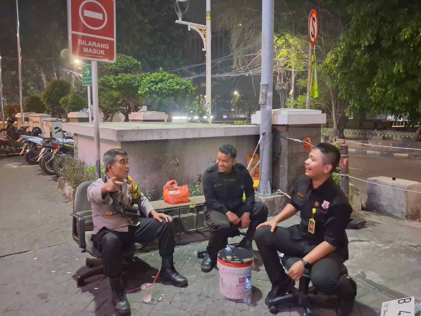 Polisi Sambangi Warga Dini Hari, Antisipasi Curanmor di Kartini