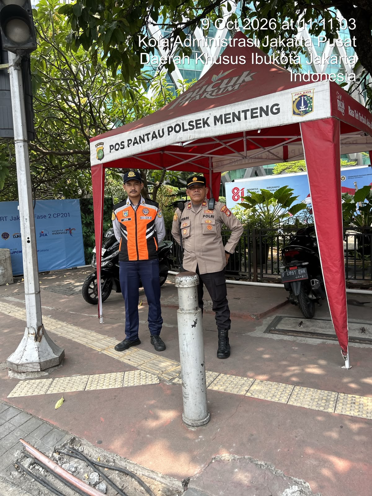 Polisi Siaga di TL Kebon Sirih, Pantau Pergerakan Massa Menuju Patung Kuda