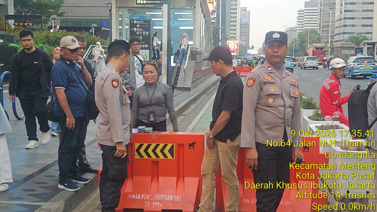 Polsek Metro Menteng Sisir Kawasan Bundaran HI Hingga Thamrin, Ingatkan Warga Waspada Kejahatan Jalanan