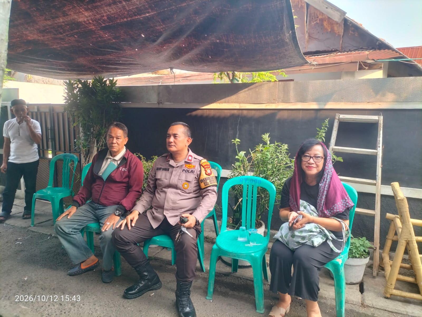 Bhabinkamtibmas Menteng Melayat ke Rumah Duka, Wujud Empati dan Kepedulian Polri