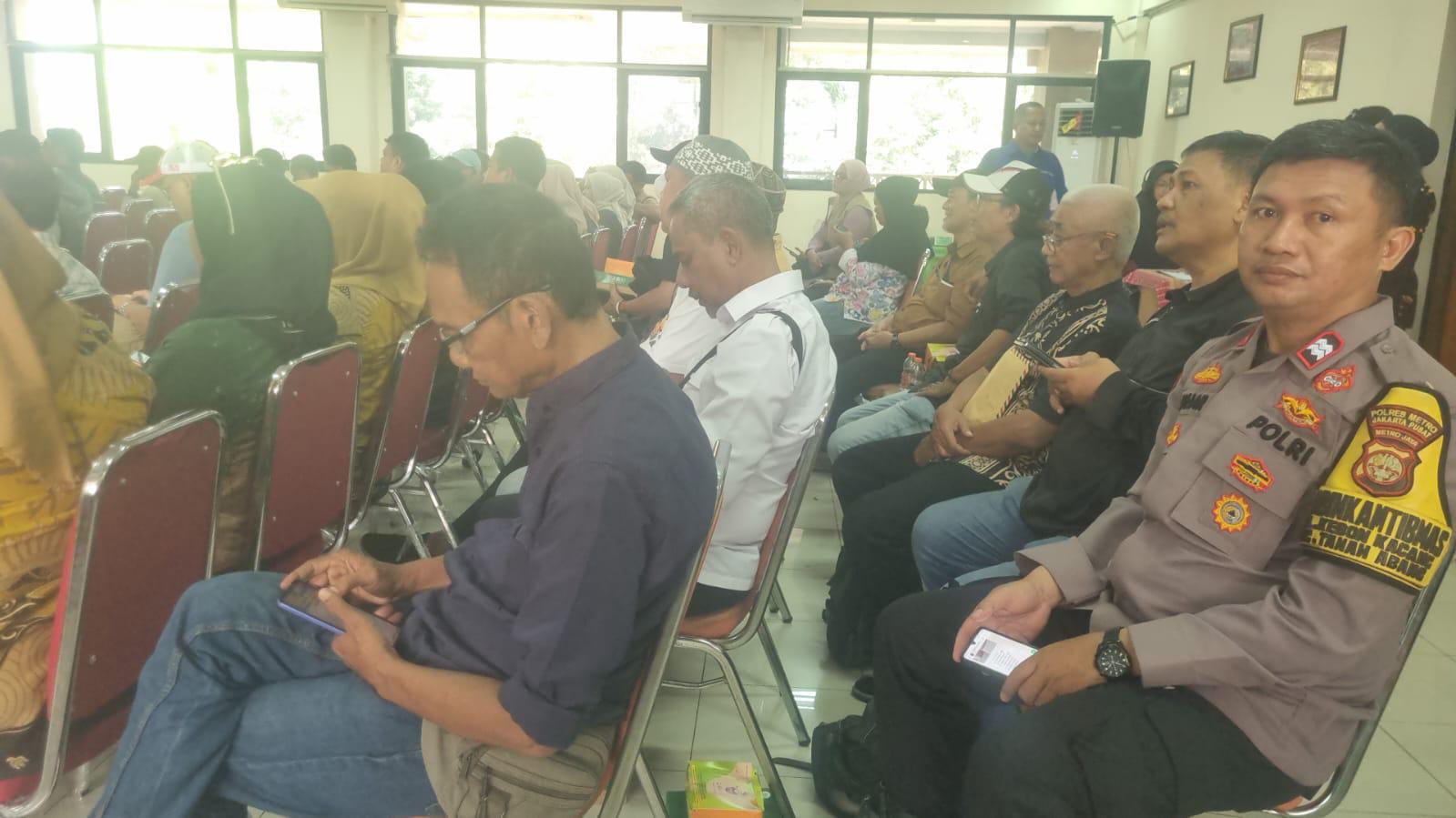 Bhabinkamtibmas Bersama Tiga Pilar Hadiri Sosialisasi Agen Pendamping Perlindungan Sosial Digital di Tanah Abang