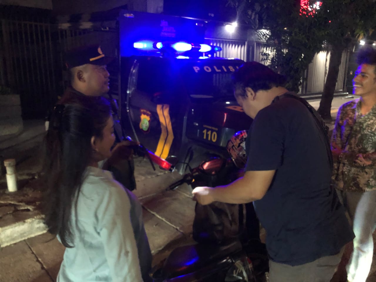 Polsek Metro Gambir Gelar Operasi Cipta Kondisi Dini Hari Guna Menjaga Kamtibmas Kondusif