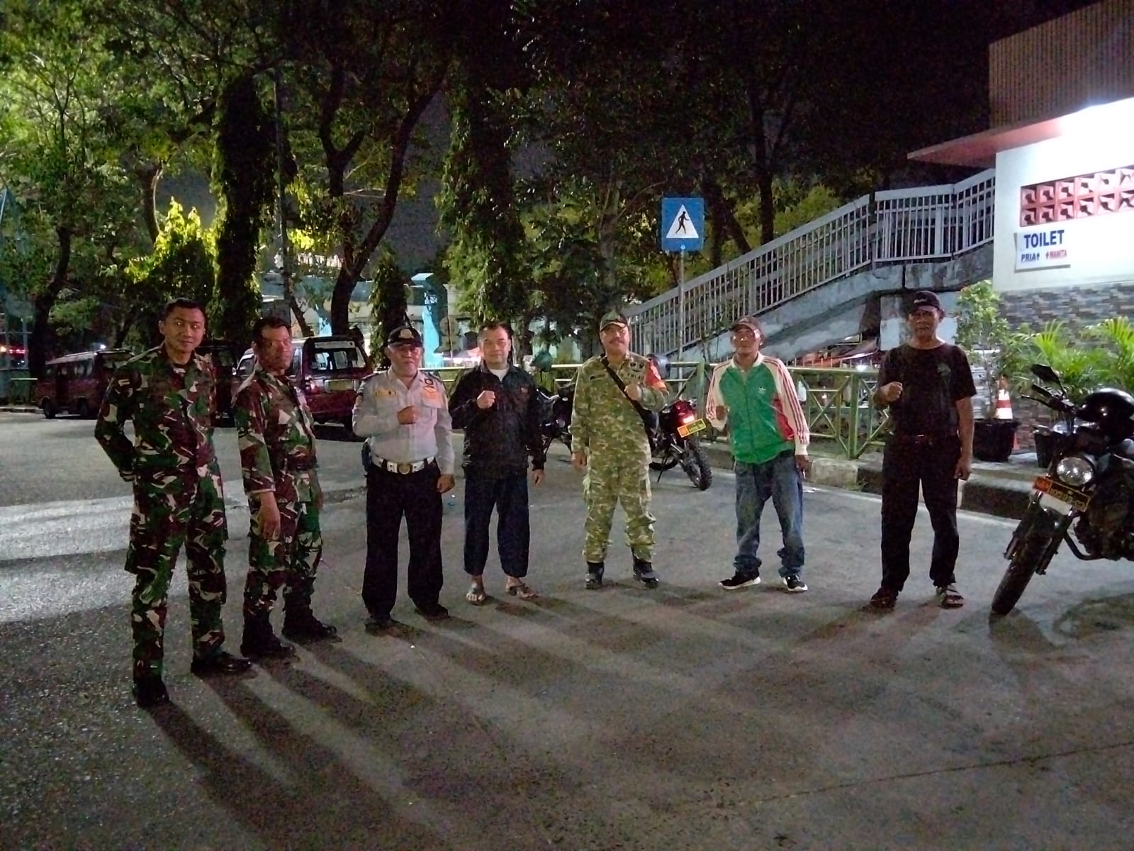 Koramil 03/Ps.Rebo-Ciracas Gelar Patroli/Siskamling Jaga Kondusivitas Wilayah