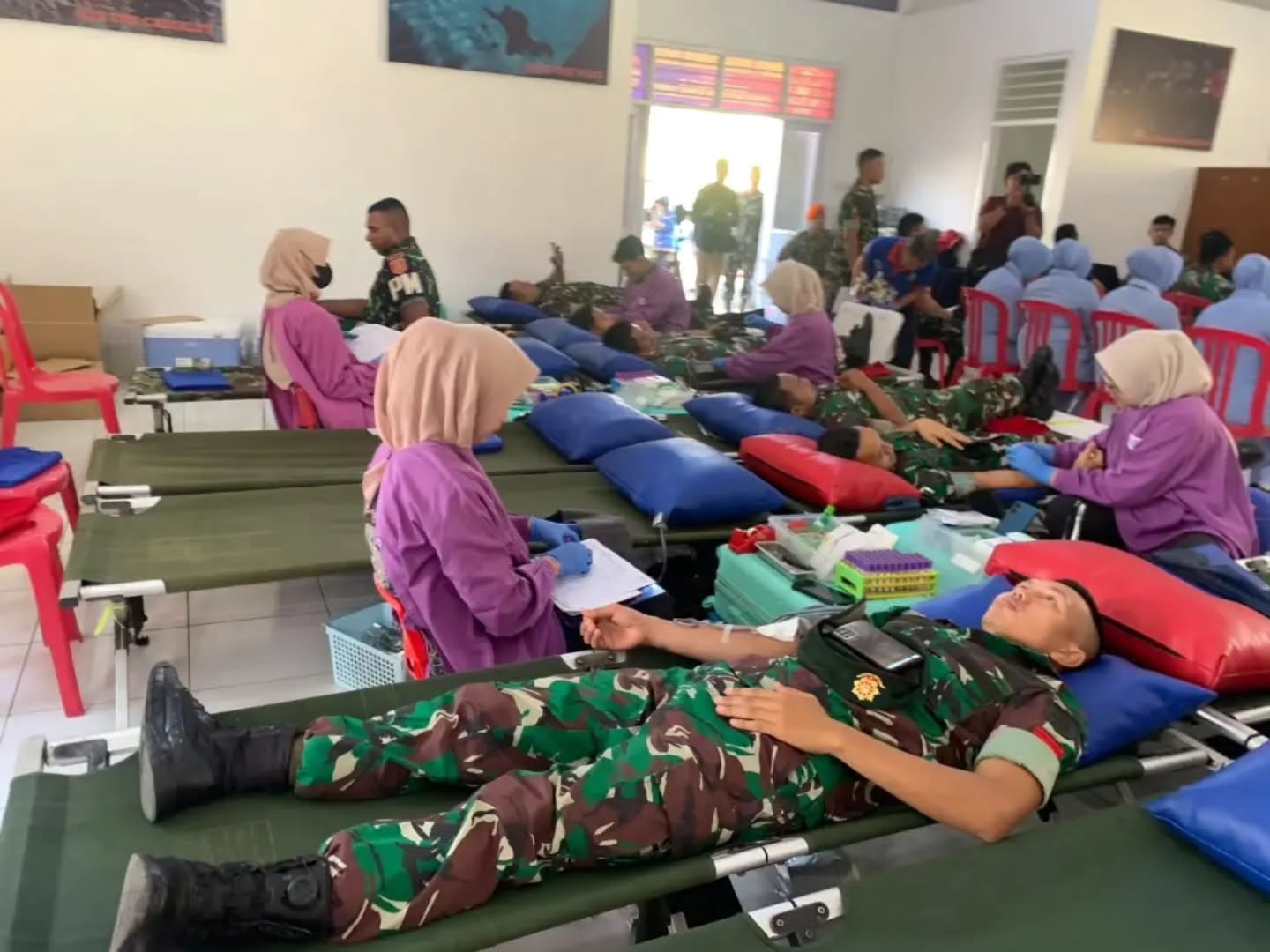 Prajurit Yonarmed 1 Kostrad Donorkan Darah, Wujud Kepedulian Sosial dalam HUT Korps Pasgat TNI AU