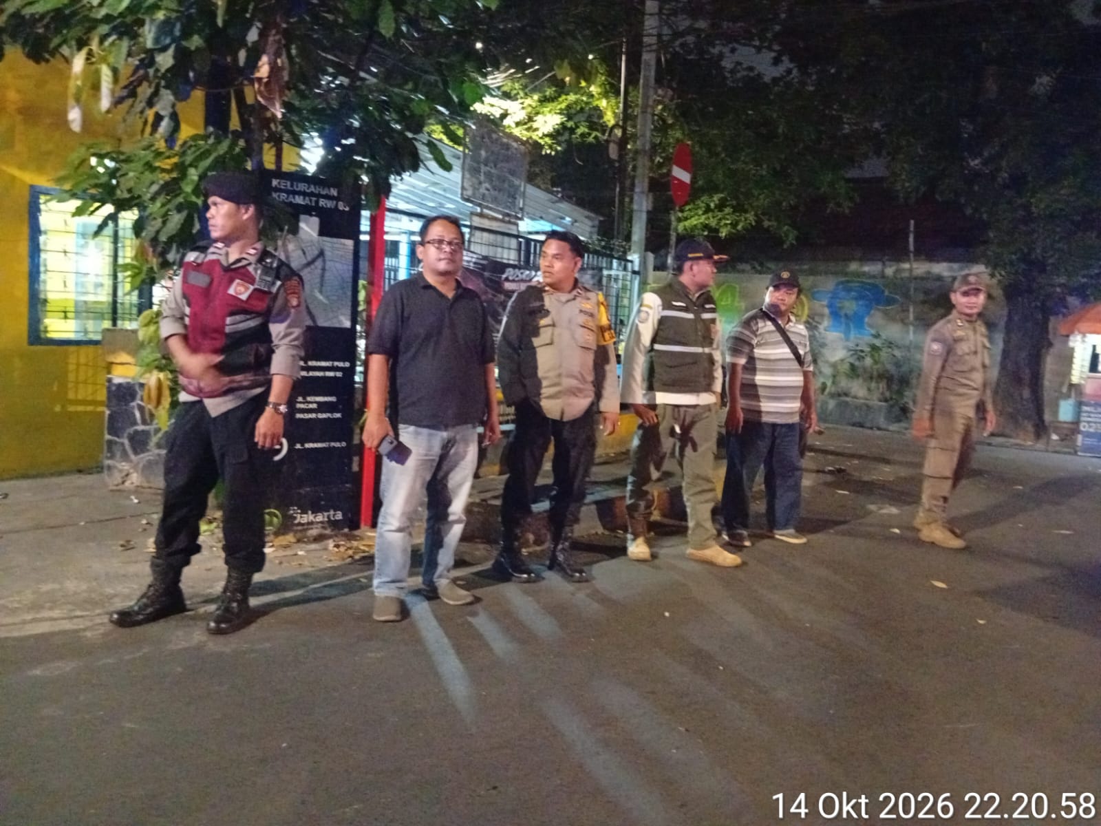 Patroli Tiga Pilar di Senen, Polisi Antisipasi Kejahatan Jalanan dan Tawuran Remaja