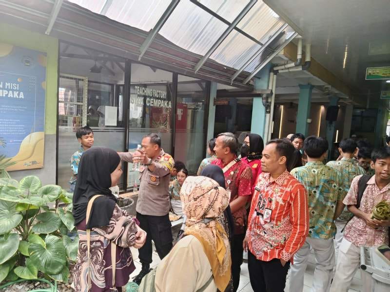 Bersama Pihak Sekolah, Polsek Cempaka Putih Wujudkan Lingkungan Belajar yang Aman