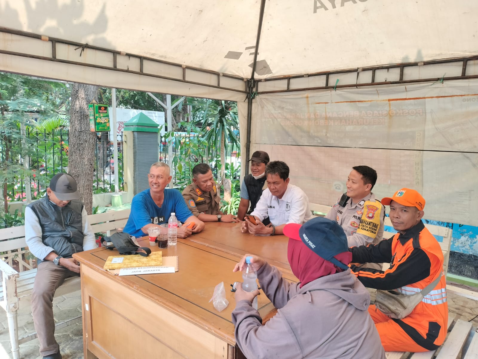Kumpul Bareng Warga, Polsek Kemayoran Perkuat Sinergi Polisi dan Masyarakat Jaga Kamtibmas