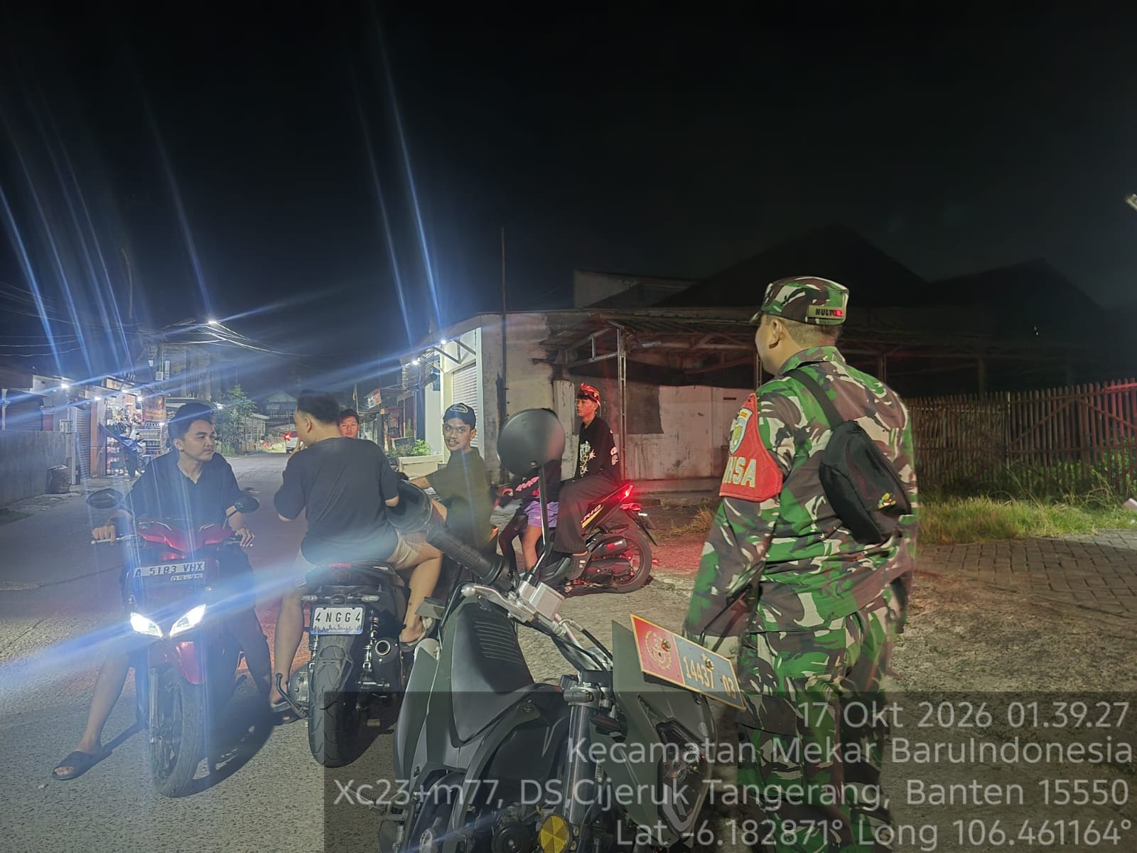 Koramil 08/Kronjo Bersama Polsek Kronjo Gelar Patroli Antisipasi Daerah Rawan Begal