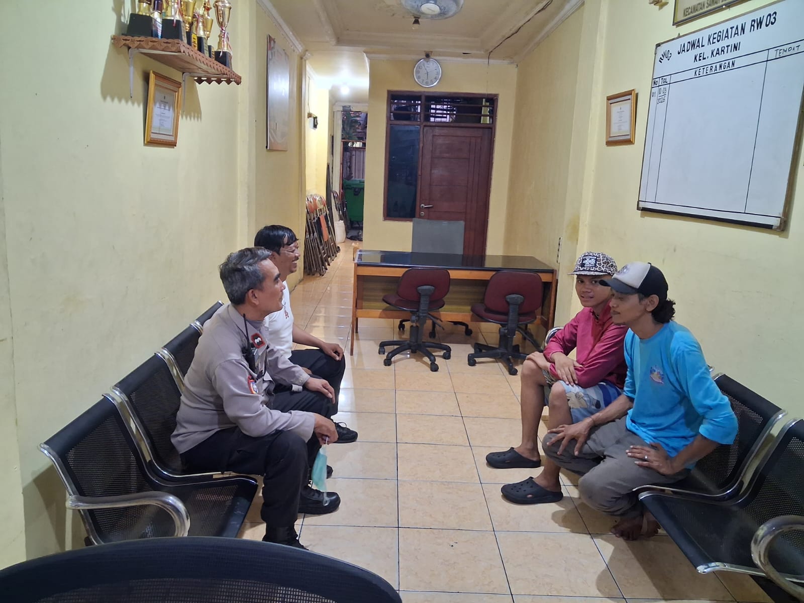 Sambangi Satkamling Kartini, Polisi Ajak Warga Jaga Kamtibmas