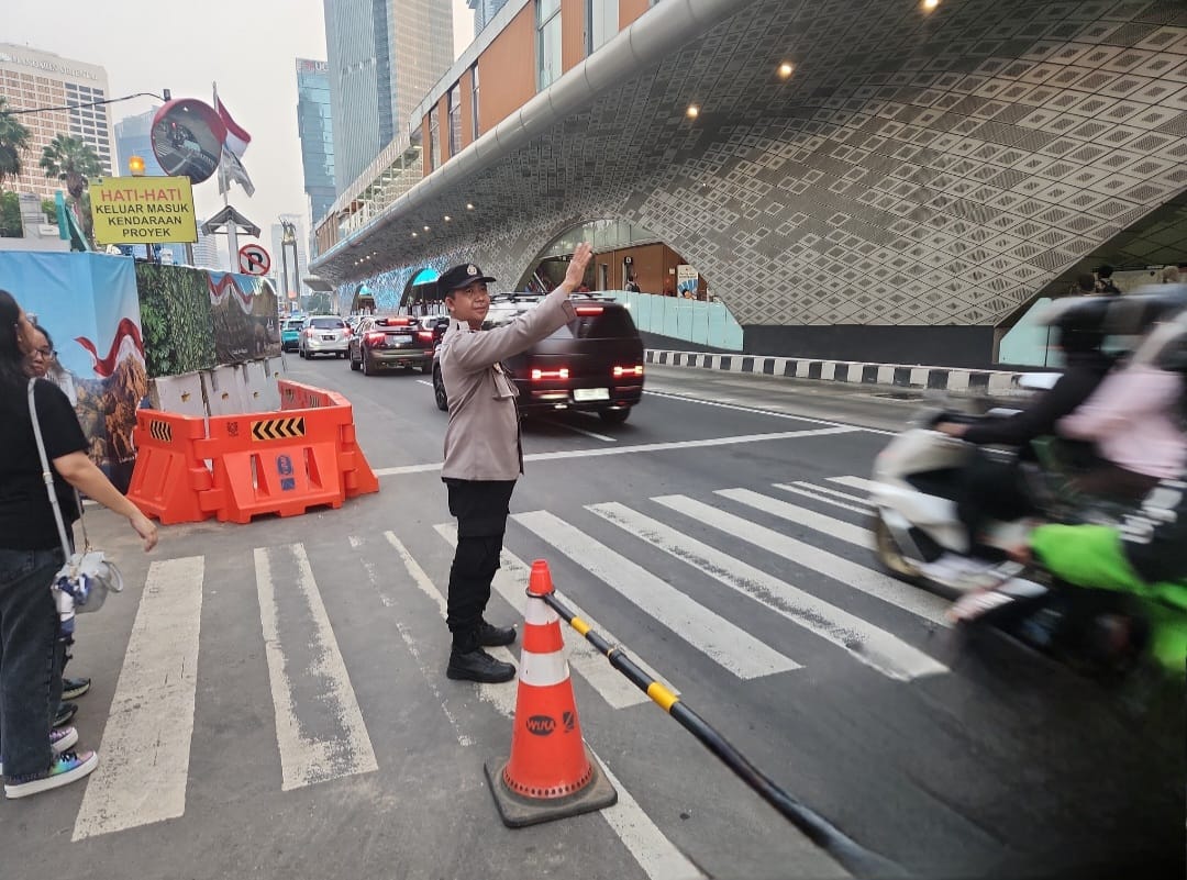 Strong Point Sore di Jantung Jakarta, Polsek Metro Menteng Kawal Kelancaran Lalu Lintas dan Keamanan