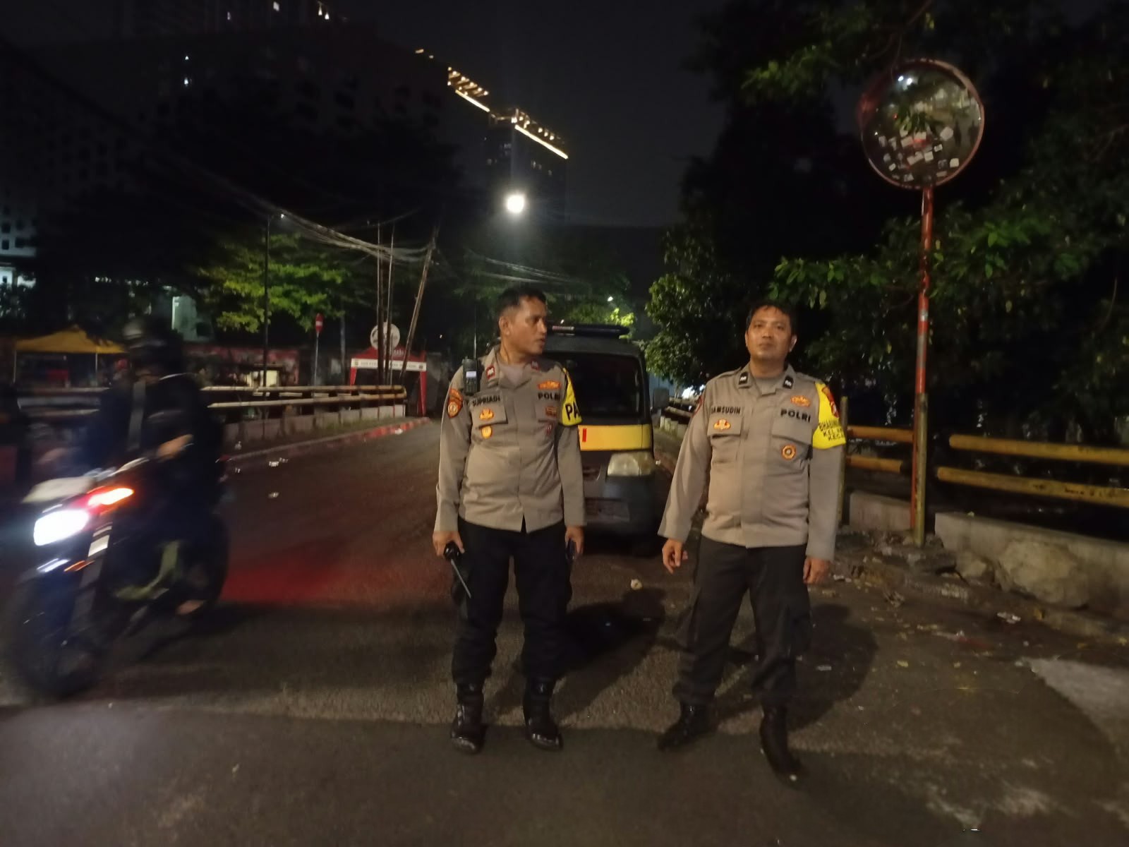 Polsek Senen Gelar Patroli hingga Ploting Dini Hari, Antisipasi Tawuran dan Kejahatan Jalanan
