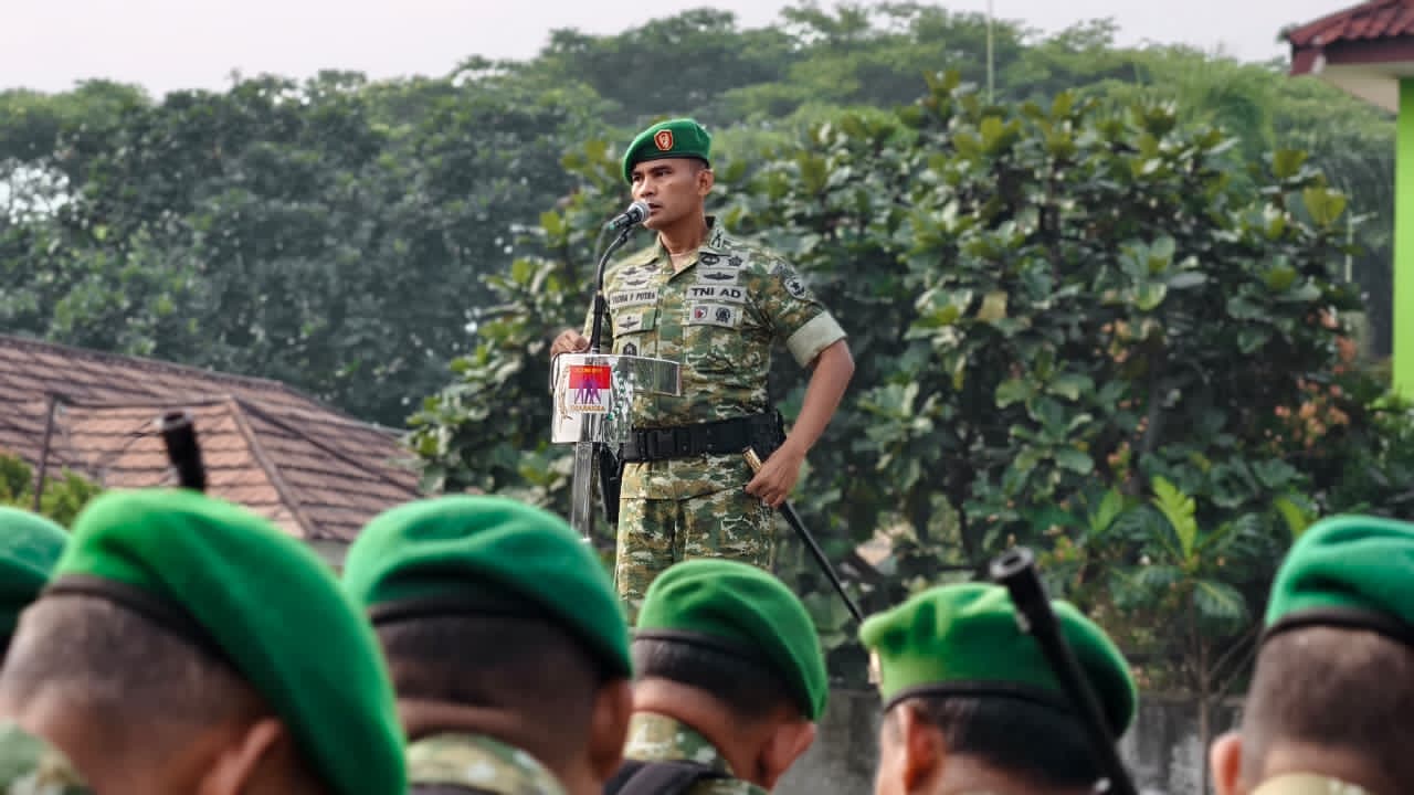 Jam Komandan, Dandim 0510/Tigaraksa Tekankan Disiplin dan Profesionalisme Prajurit