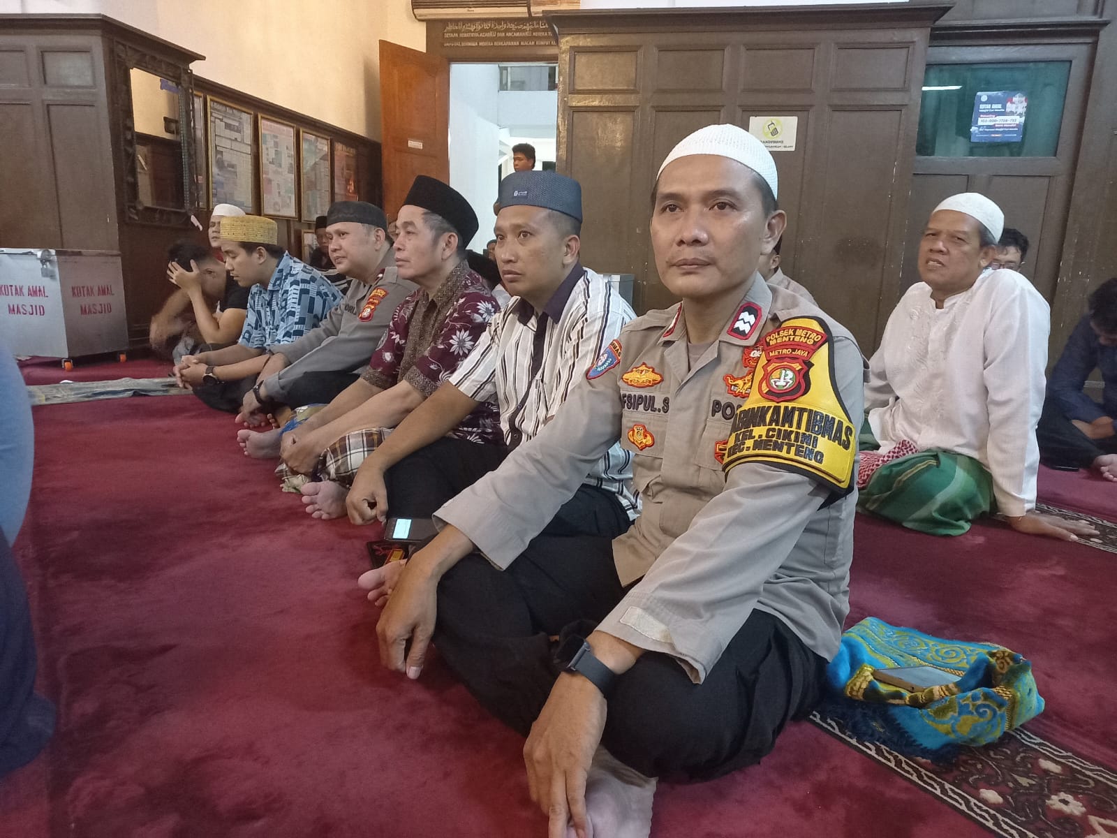 Polsek Metro Menteng Perkuat Kedekatan Dengan Warga Lewat Subuh Keliling di Masjid Agung Cut Meutia