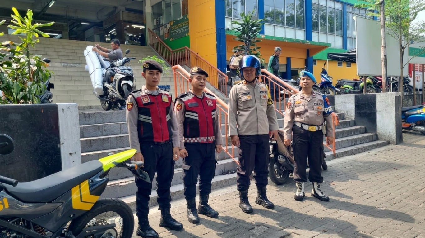 Pantau Sejumlah Titik Rawan Siang Hari, Patroli Kewilayahan Polsek Johar Baru Cegah Potensi Tawuran dan Gangguan Kamtibmas