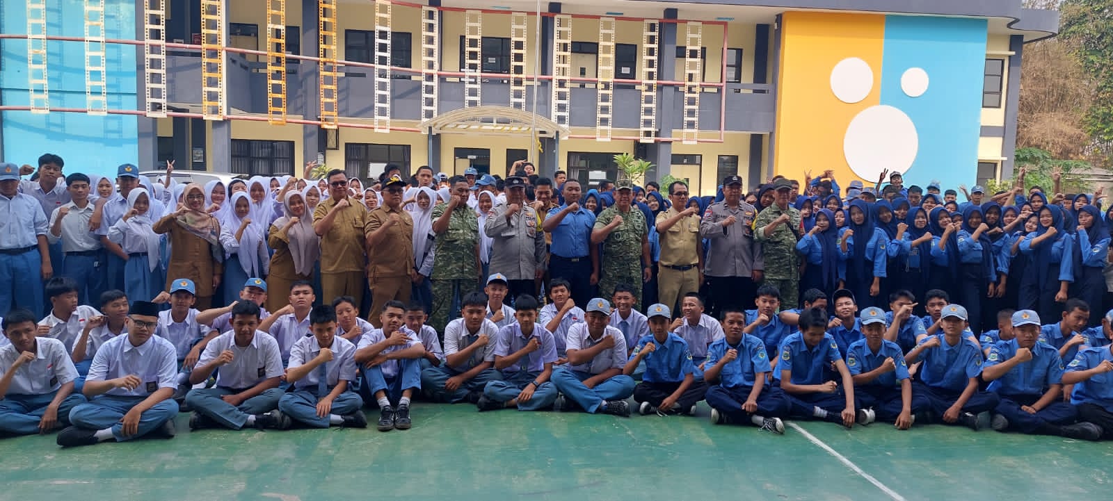 Danramil Cikupa Turun ke Sekolah, Siswa, Siswi SMKN 14 Cikupa Tidak Ikut Aksi Unras
